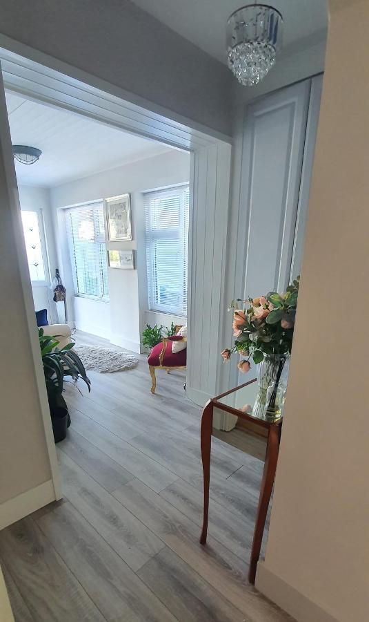 124 ,Castlelawn Heights, Headford Road Galway Homestay Ngoại thất bức ảnh